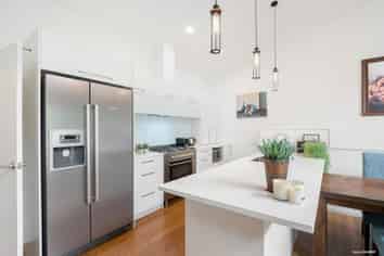 2-30B Kempthorne Crescent, Mission Bay