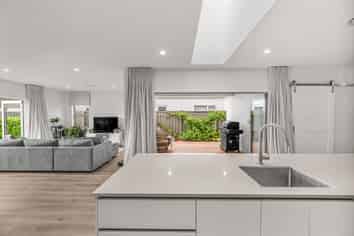 47 Pelorus Avenue, Poraiti