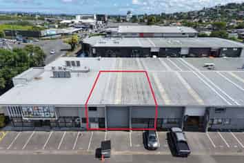 Mt Roskill industrial minutes from motorway