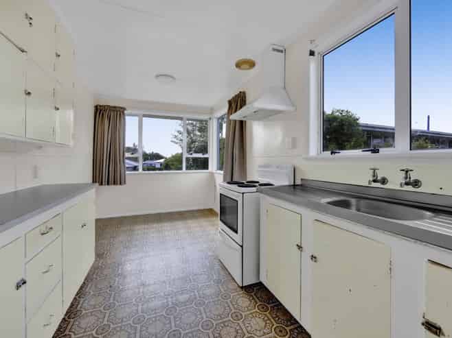 97 Brecon Road, Stratford