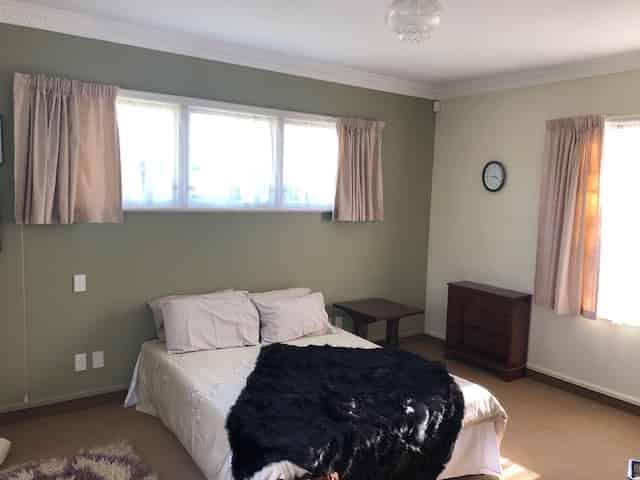 1104 Williams Street, Mahora