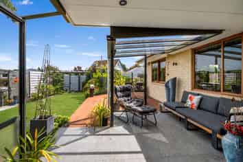 33 Essex street, Weston