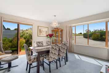 33 Essex street, Weston