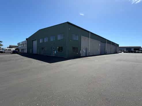 Modern warehouse central Mount 