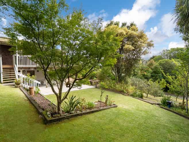 2/13 Coronation Road, Hillcrest