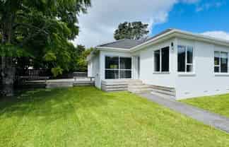 32 Isobel Road, Greenhithe