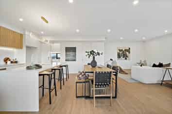 17C Walmer Road, Point Chevalier