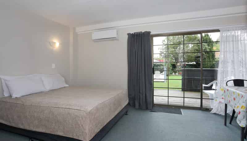 167 Fitzherbert Avenue, West End