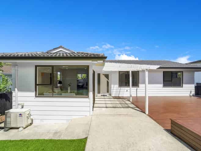 93 Stapleford Crescent, Browns Bay