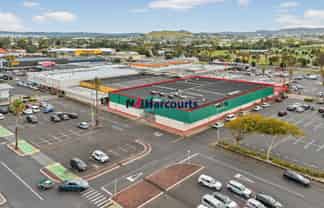 Large Format Retail - Freehold