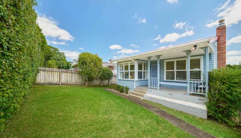 1/470 East Coast Road, Mairangi Bay