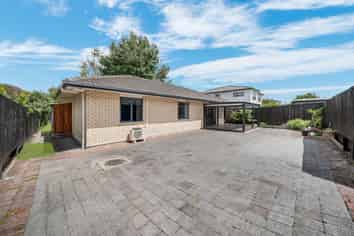 69a Awaroa Road, Sunnyvale