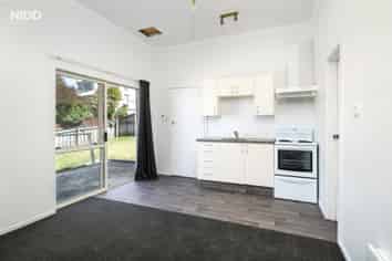 flat c/7 Neidpath Road, Mornington
