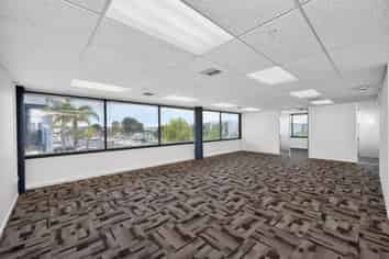 FULL FLOOR OFFICE FOR LEASE  236M² TO 534M²
