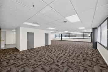 FULL FLOOR OFFICE FOR LEASE  236M² TO 534M²
