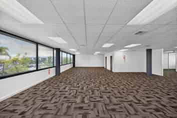 FULL FLOOR OFFICE FOR LEASE  236M² TO 534M²
