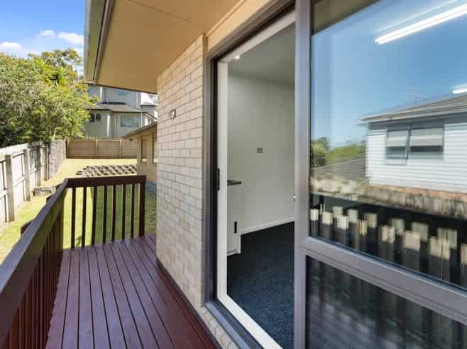 8 Carol Lee Place, Albany