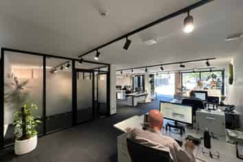 Quality Kingsland Ground Floor Office