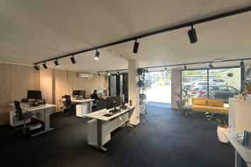 Quality Kingsland Ground Floor Office
