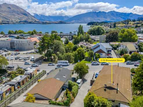 2/32 Brownston Street, Wanaka