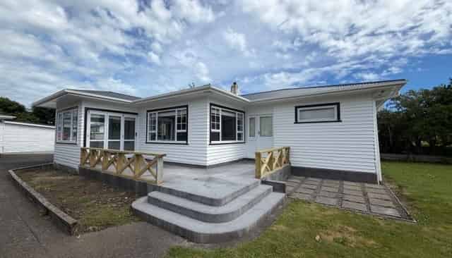 12 McCarthy Street, Hawera