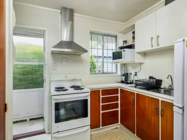 2/110 Richardson Road, Mount Albert