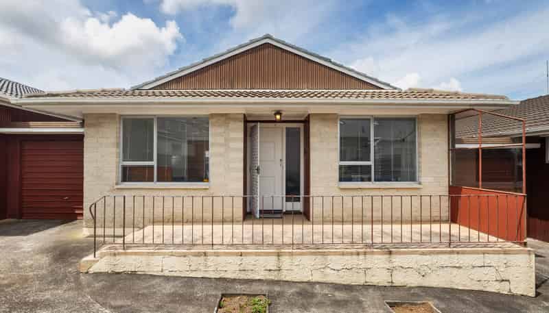 2/110 Richardson Road, Mount Albert