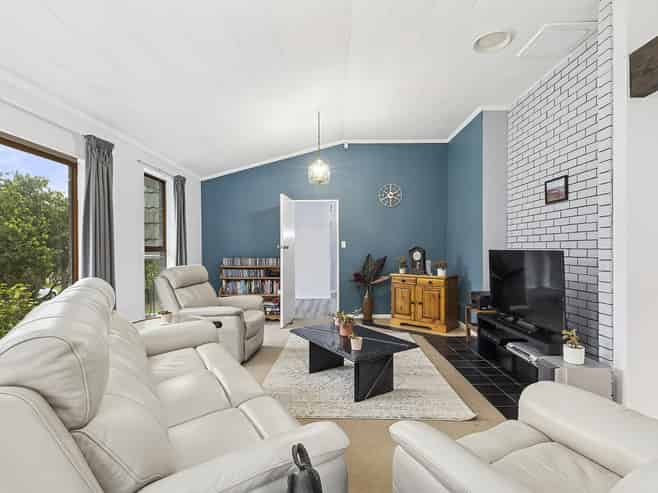 14 Balliol Drive, Tawa