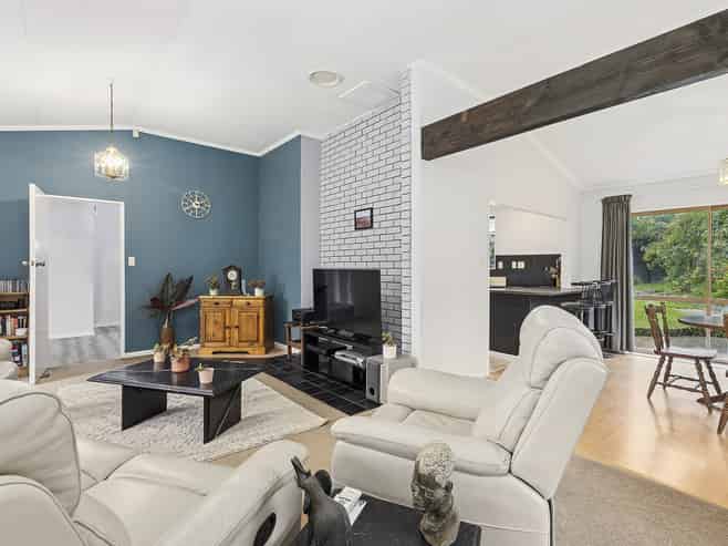 14 Balliol Drive, Tawa