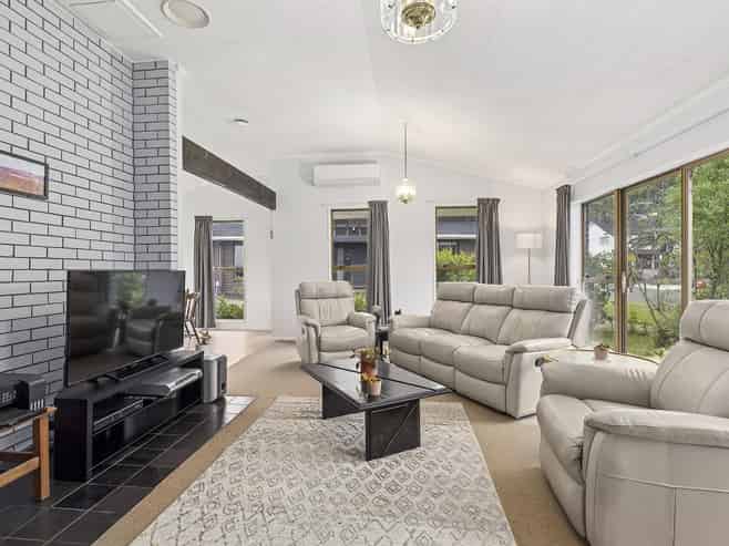 14 Balliol Drive, Tawa