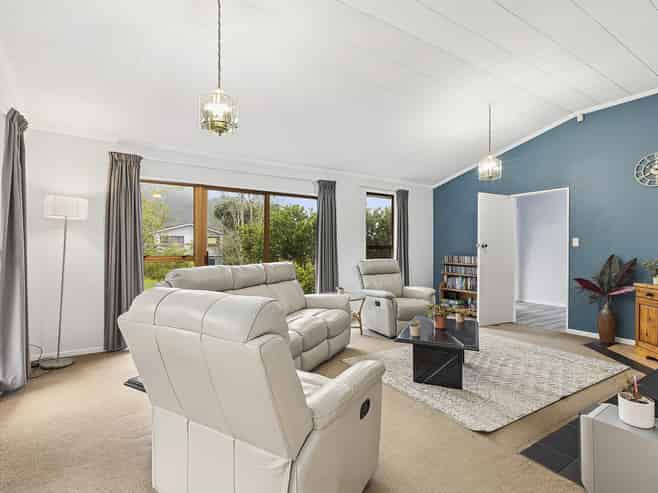 14 Balliol Drive, Tawa