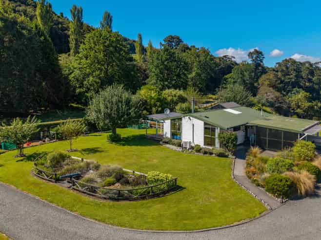 1693 Ruatiti Road, Ruatiti