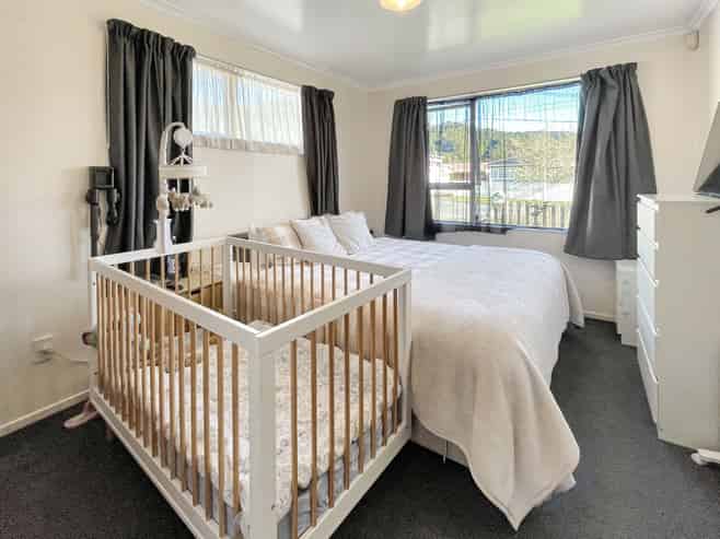 5b Maire Street, Wainuiomata