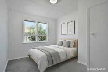 301 Ruru Place, Camberley