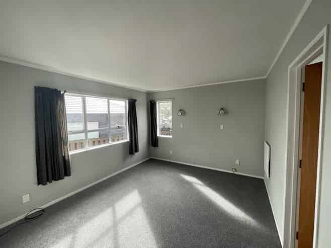 53 Poaka Avenue, Dinsdale