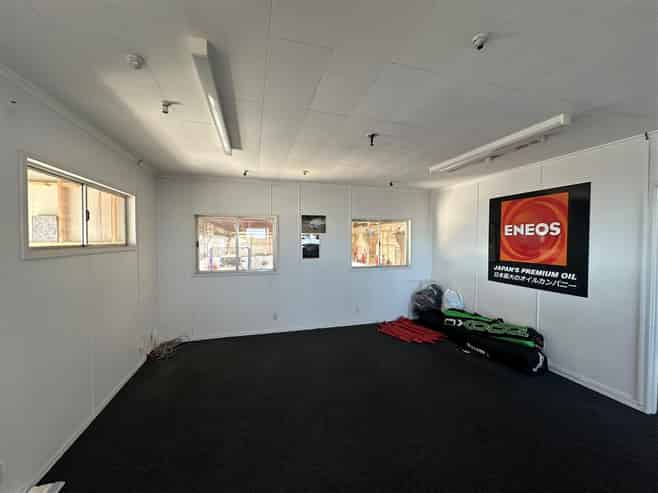 CBRE | Versatile Ellerslie Warehouse & Yard