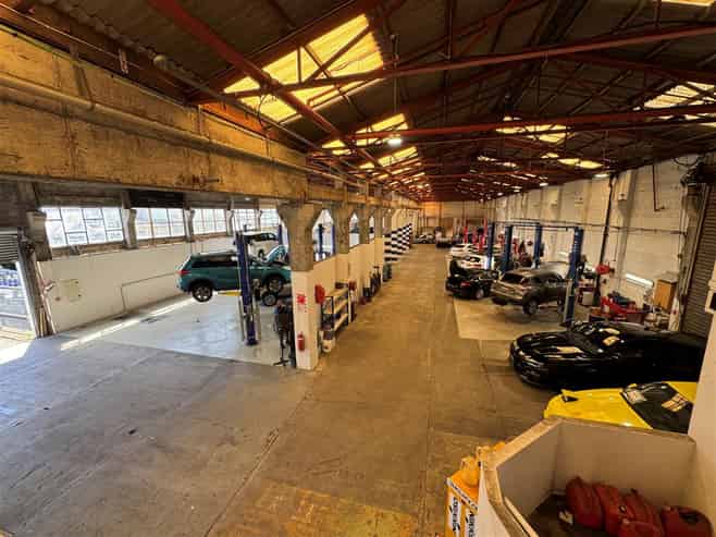 CBRE | Versatile Ellerslie Warehouse & Yard