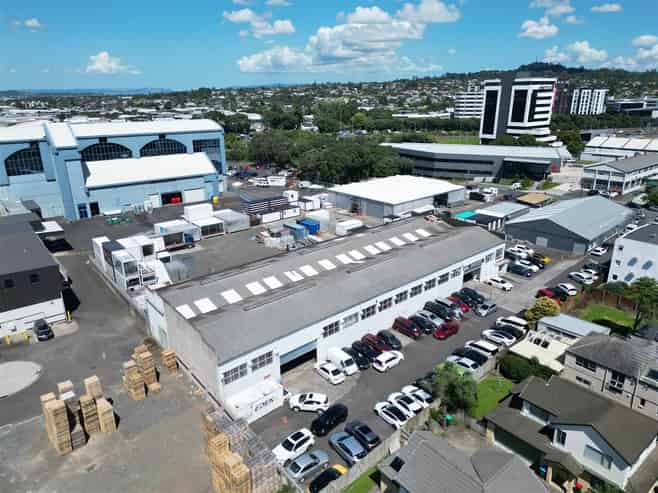 CBRE | Versatile Ellerslie Warehouse & Yard