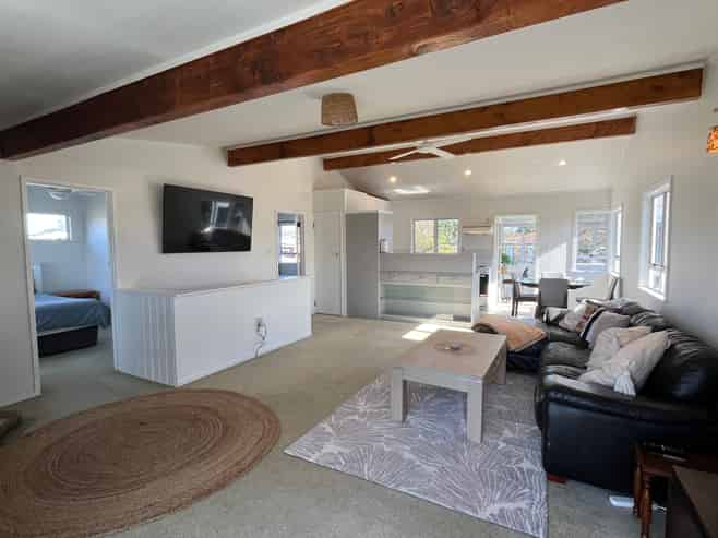 284 One Tree Point Road, One Tree Point