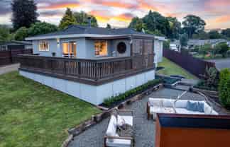 37 Sheridan Crescent, Cambridge