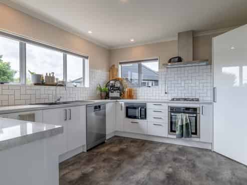 37 Sheridan Crescent, Cambridge