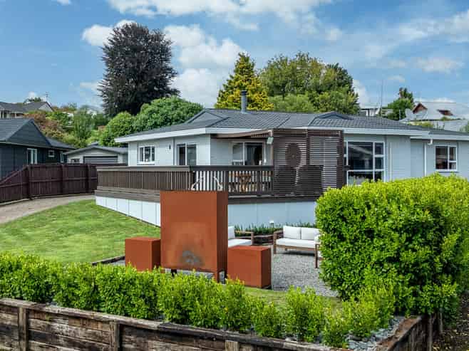 37 Sheridan Crescent, Cambridge