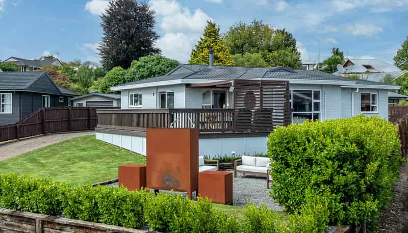 37 Sheridan Crescent, Cambridge