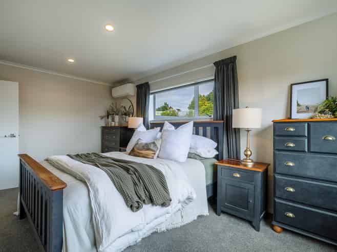 37 Sheridan Crescent, Cambridge