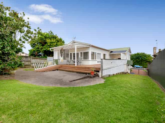 198 Whitney Street, Blockhouse Bay