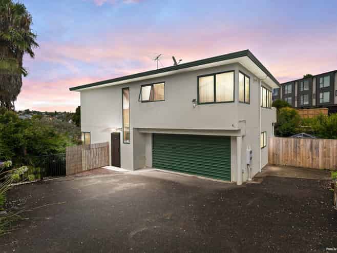 2/6 Wilkinson Way, Browns Bay