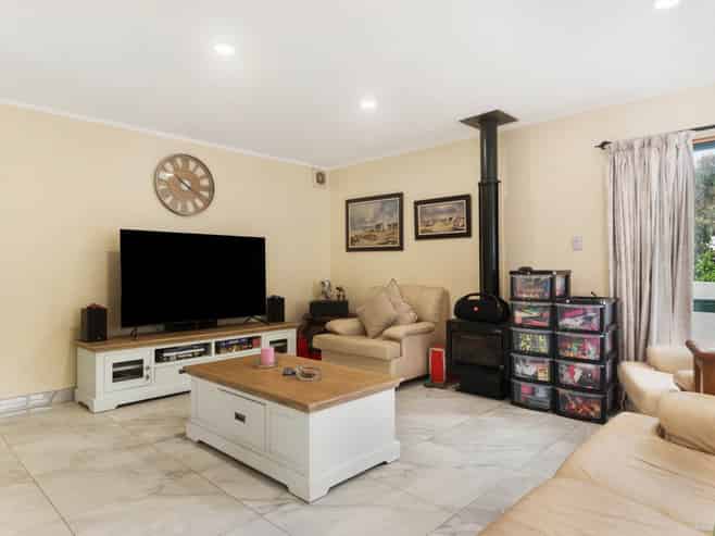 2/6 Wilkinson Way, Browns Bay