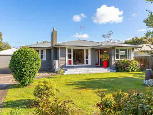 85 Brandon Street, Featherston