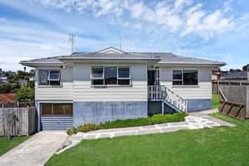 14 Tetrarch Place, Totara Vale