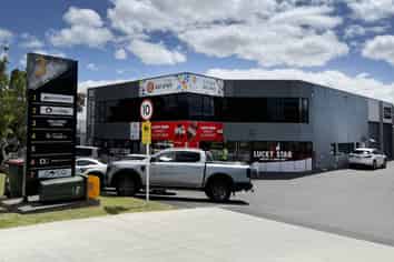 278M² WAREHOUSE SPACE FOR LEASE - ROSEDALE
